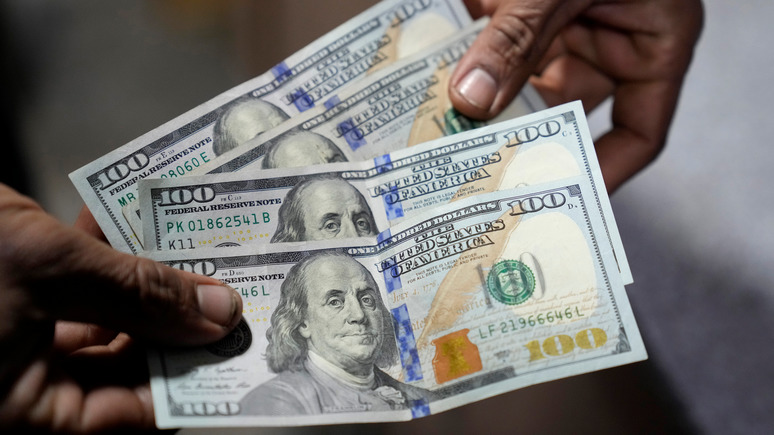 Al-Eqtisadiya: эпоха доллара заканчивается, но откажутся от него не сразу