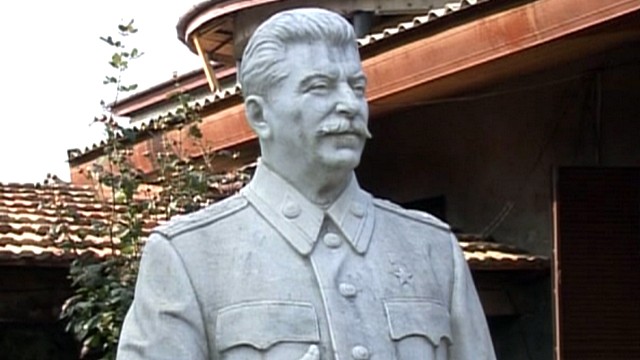 Судье по делу о «панк-молебне» в пример поставили Сталина