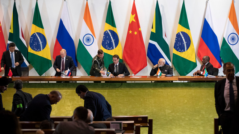 Bloomberg: на грядущем саммите БРИКС обсудят его расширение — поступили заявки от 19 стран