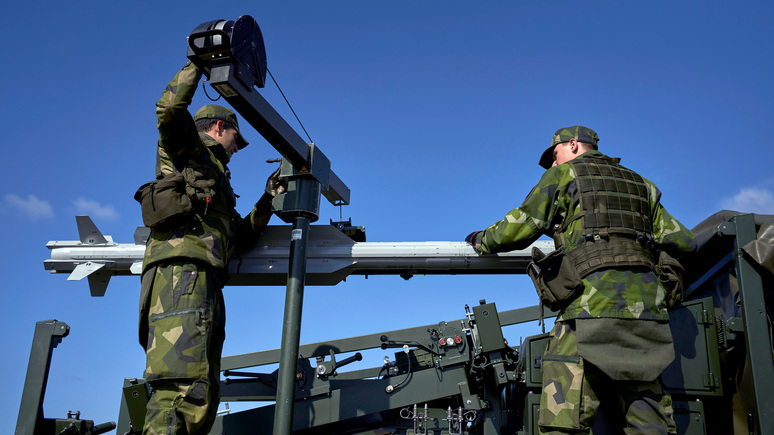 Politico: Швеция стремится в НАТО, но не соответствует стандартам альянса