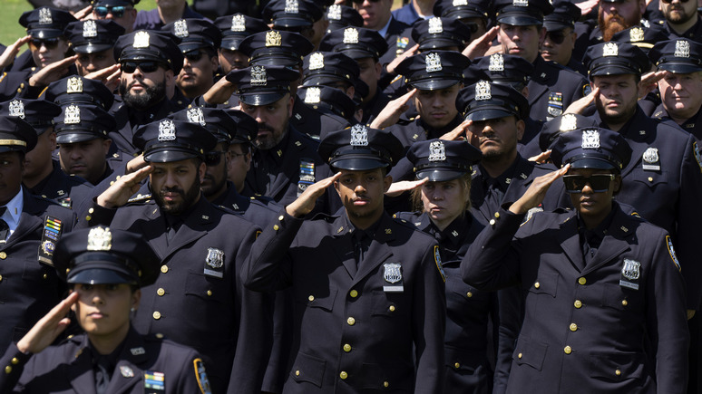WP: дискредитированная профессия — полицейские службы в США не в состоянии пополнить свои ряды