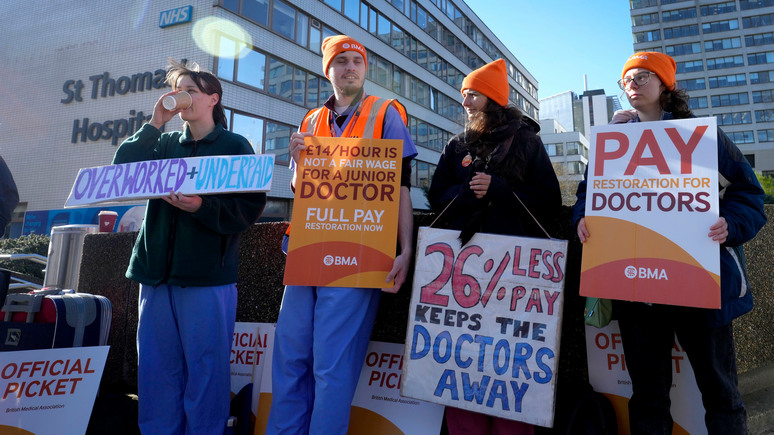 Guardian: трёхдневная забастовка врачей-интернов может подорвать здоровье британцев