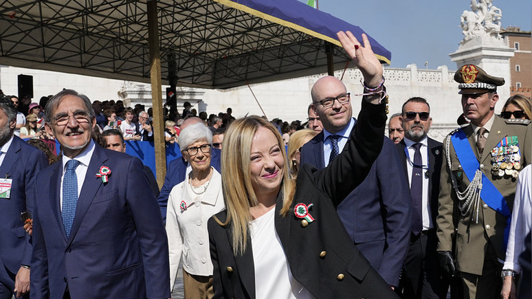 Politico: смерть Берлускони способна укрепить позиции действующего премьер-министра Италии