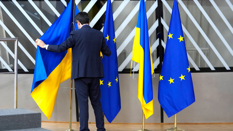 Bloomberg: ЕС готовит пакет помощи Украине в размере €50 млрд