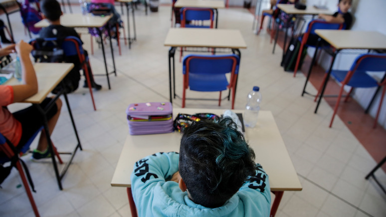 Le Parisien: уволили за прогулы — в Италии учительница отсутствовала на работе 20 лет