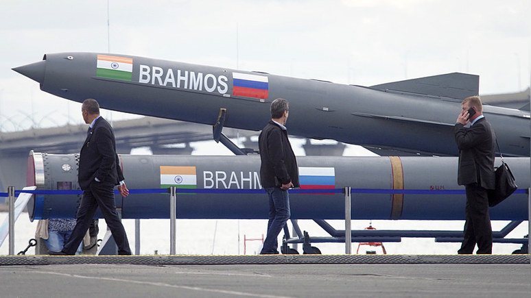 WION: Индия рассматривает возможность поставлять ракеты BrahMos в Россию