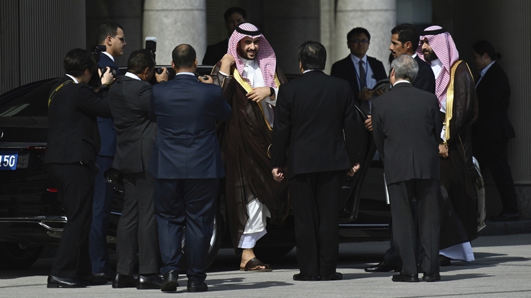 Le Figaro: Саудовская Аравия проводит саммит по Украине, чтобы закрепиться в роли переговорщика