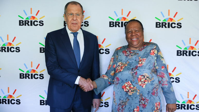 Bloomberg: глава МИД ЮАР не считает расширение БРИКС попыткой противостоять Западу