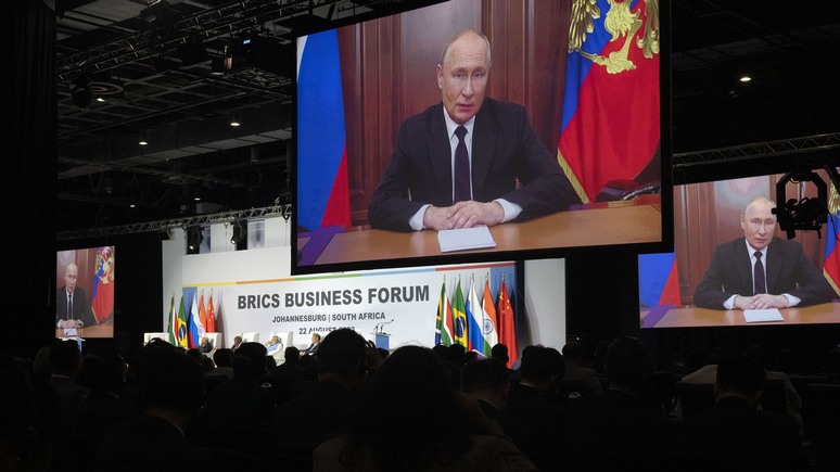WSJ: Китай и Россия выступили с антизападными посланиями на саммите БРИКС