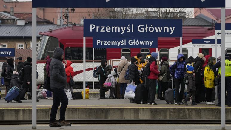Le Parisien: Польша винит Россию и Белоруссию во взломе радиосвязи — «хотят дестабилизировать страну»