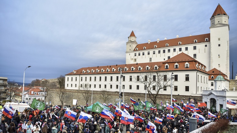 Standard: хорошие новости для Кремля — в Словакии растут шансы на победу антизападной партии