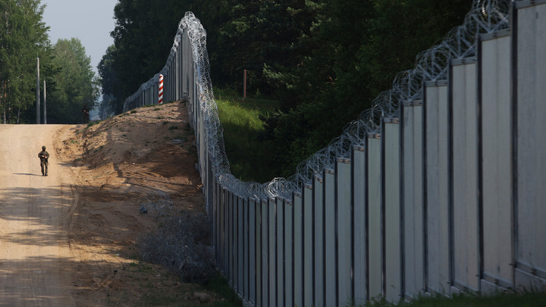 ERR: Латвия ускорит строительство забора на границе с Белоруссией