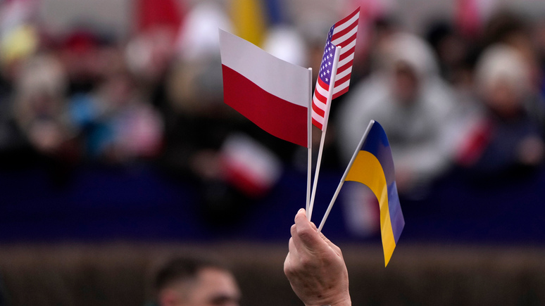 Bloomberg: США добиваются от Польши объяснений по поводу заявлений Варшавы о прекращении поставок оружия Киеву