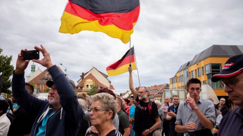 Stuttgarter Zeitung: «Альтернатива для Германии» бьёт рекорды по популярности среди немцев