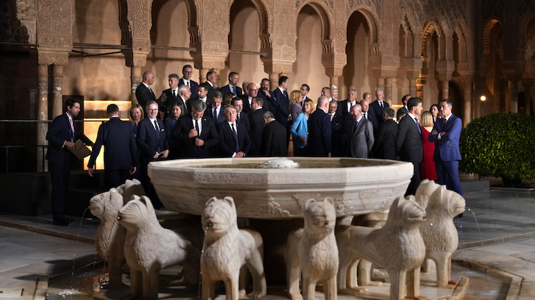 Politico: «фиаско» — саммит Европейского политического сообщества в Гранаде не оправдал надежд
