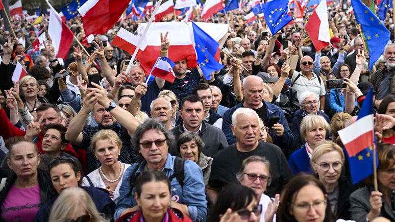 CNN: пользуясь усталостью людей от Украины, в Польше набирают популярность антиукраинские партии