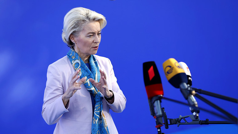 Politico: «ведёт себя как королева» — Урсулу фон дер Ляйен обвиняют в самоуправстве 