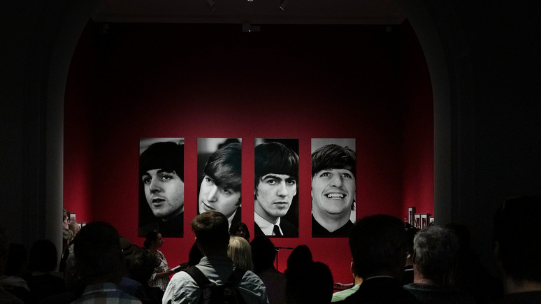Sky News: The Beatles выпустят последнюю песню с вокалом Леннона