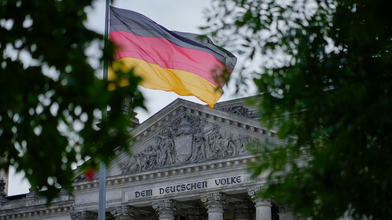 Bloomberg: правящая коалиция Германии собирается удвоить помощь Киеву в следующем году