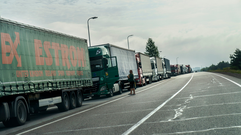 ERR: кризис на польско-украинской границе грозит убытками и латвийским предприятиям