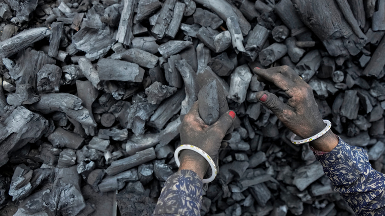 Reuters: Индия увеличит импорт коксующегося угля из России