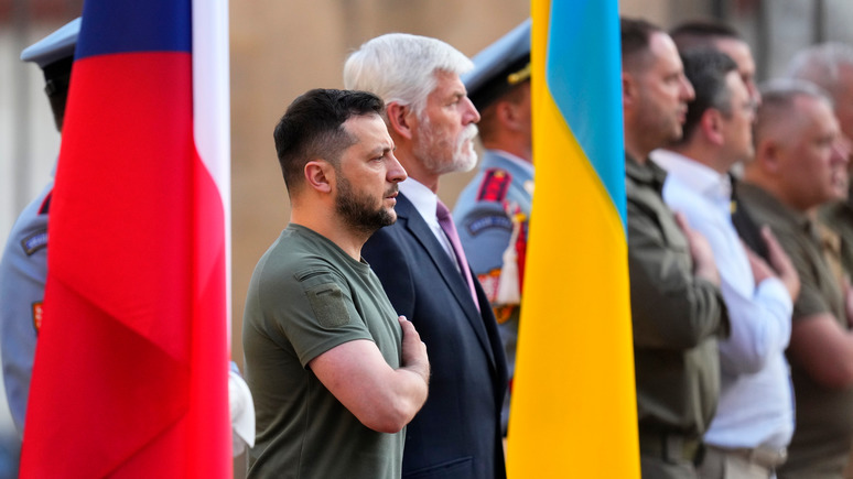 Lidovky: Чехия больше тратит на помощь Путину, чем украинцам
