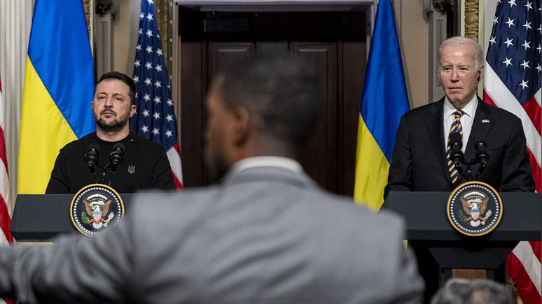 AP: неспособность Байдена согласовать новый пакет помощи для Украины подрывает авторитет США