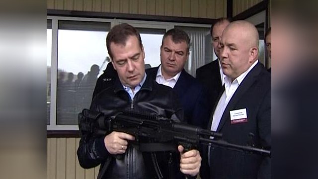 Медведев напомнил о себе стрельбой «по-путински»