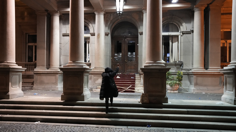 NYT: Сербия поблагодарила Россию за информацию об организации протестов Западом