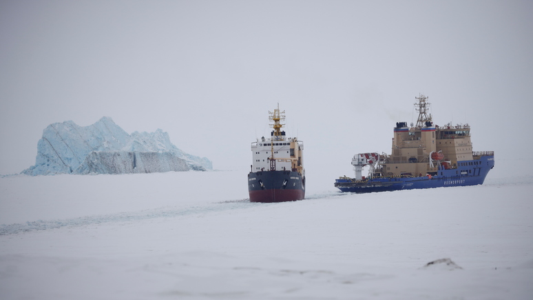 Daily Mail: Россия опережает США и остальных конкурентов в гонке за господство в Арктике