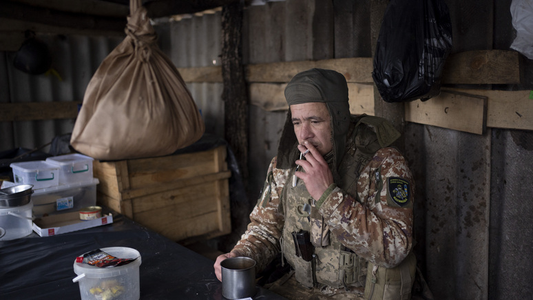 Merkur: слабой военной поддержкой Байден пытается подтолкнуть Украину к «закулисному торгу»