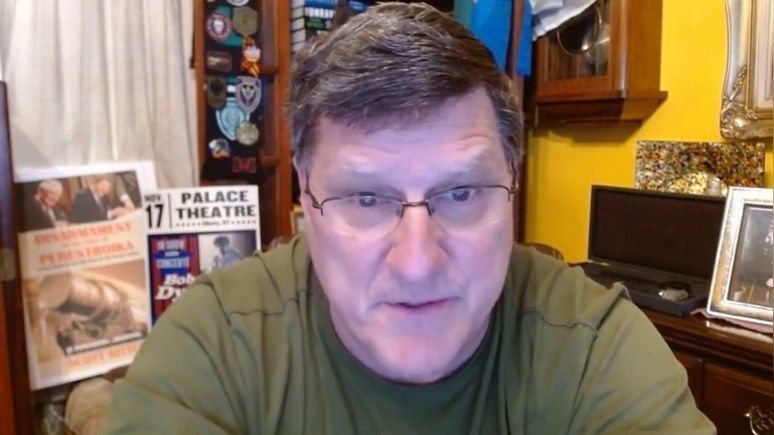 на всех тявкающих за спиной. сказать человеку прощай. шакалам хватает смелости. смелый прикол. смелости хватит.