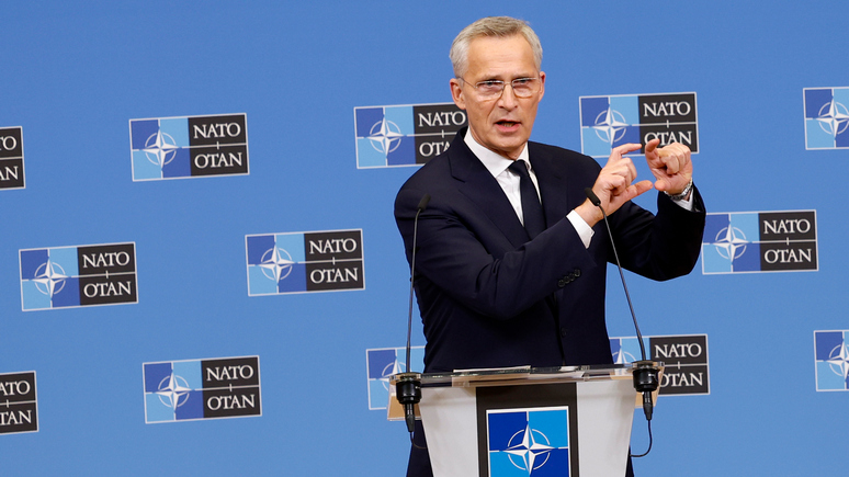 Guardian: НАТО справится и без Трампа, считает Столтенберг