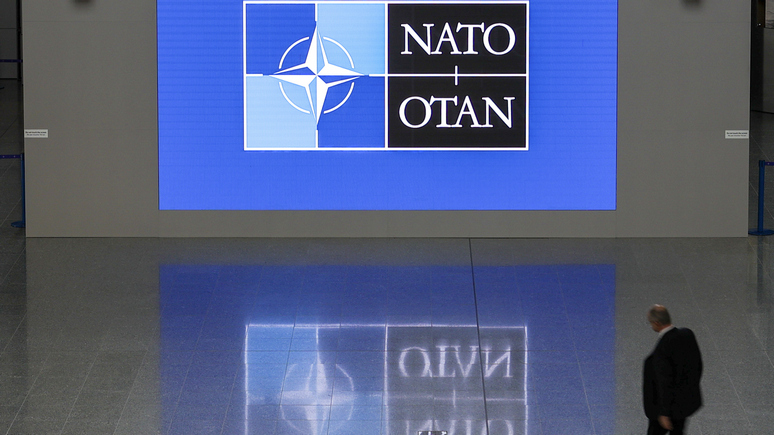 NYT: НАТО рискует остаться без США — Европа всерьёз обсуждает выход Америки из альянса