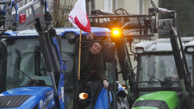 Польский министр: в отношении наших фермеров украинские политики зашли слишком далеко, им пора остепениться 