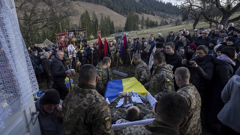 Times: Украина запуталась в собственных политических и военных проблемах   