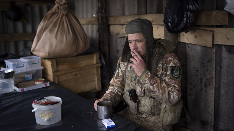AP: Украина отчаянно нуждается в солдатах, но тормозит с принятием непопулярного закона о мобилизации