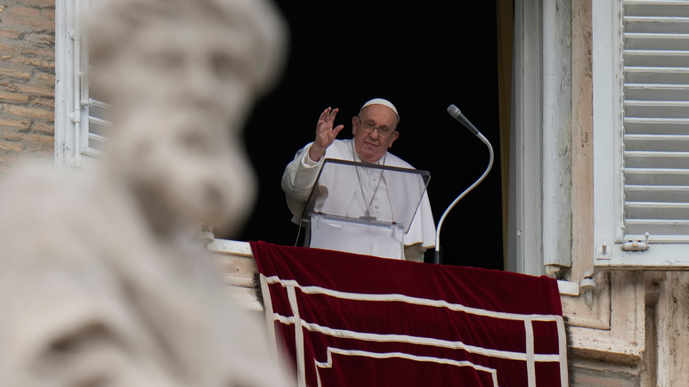 Guardian: на Папу Римского ополчились за призывы к Украине «поднять белый флаг»