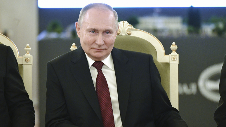 Bloomberg: Россия «выигрывает санкционную битву» и укрепляет свою экономику 