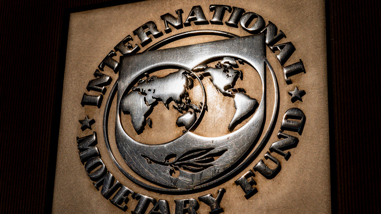 СТРАНА: Украина должна выплатить МВФ за обслуживание кредитов почти $3 млрд