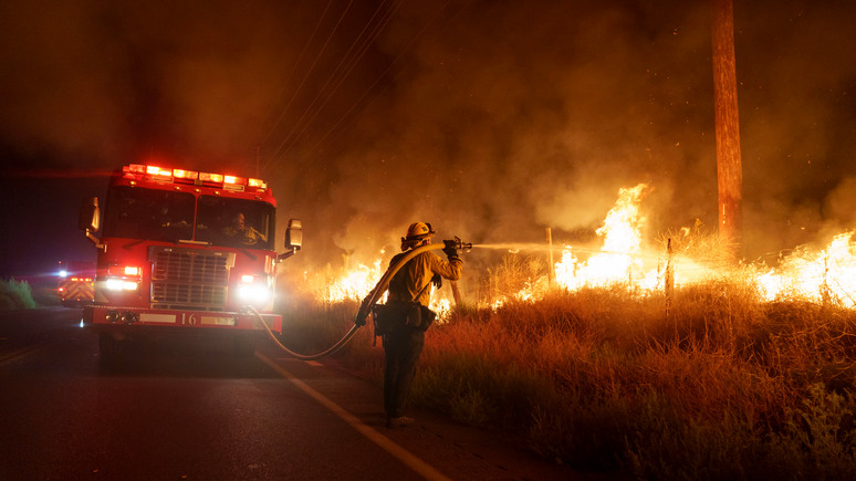 Politico: из-за страхового кризиса в Калифорнии даже местные пожарные не могут застраховаться от пожара