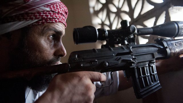 На стороне сирийской оппозиции воюет Московский Снайпер