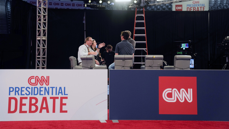Переломный момент в президентской гонке — CNN о «беспрецедентных» дебатах Трампа и Байдена