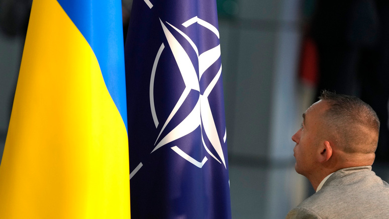 Telegraph: cерьёзный удар по Зеленскому — Украине скажут, что она чересчур коррумпирована для НАТО