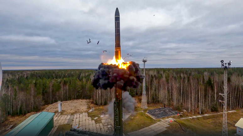 Times: Лондон и Берлин задумались о собственной ракете для «отражения ядерного удара» Москвы