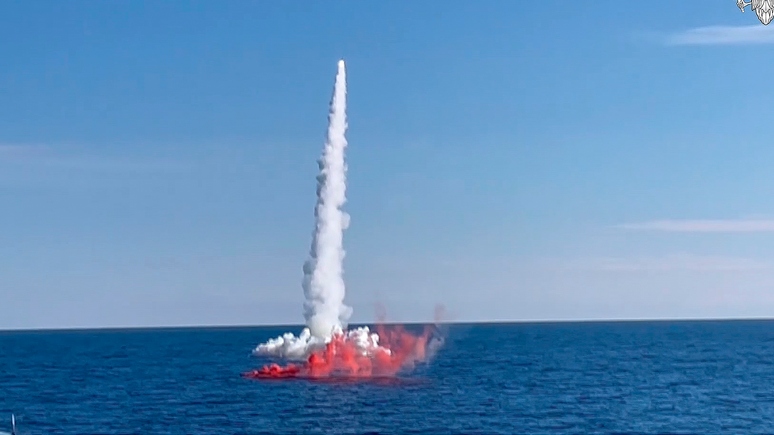 Naval News: Россия развернула в Чёрном море подлодки с «Калибрами» – и это проблема 