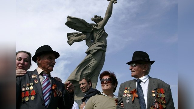 Коммунисты развернули битву за Сталинград