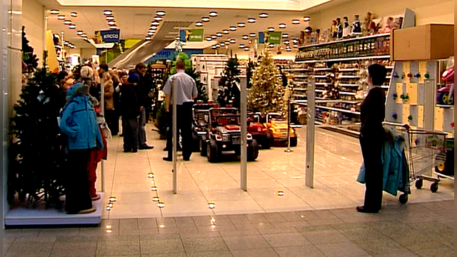 Российский средний класс предпочитает проводить время в гипермаркетах 