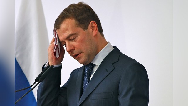 Le Figaro: Медведев оказался под прицелом команды Путина
