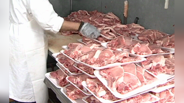 ЕС требует отменить запрет на поставки немецкого мяса в Россию